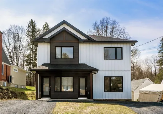 Duplex à vendre - 54-56 Rue Atto, Lennoxville, J1M 2A2