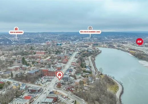 Triplex à vendre - 1372-1378 Rue King O., Sherbrooke, J1J 2B6