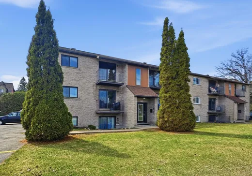 5-Plex à vendre - 424 Place du Golf, Saint-Eustache, J7R6G2