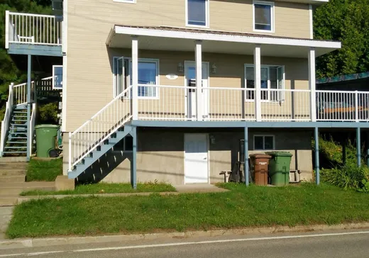 Duplex à vendre - 980Z-982Z Rue Principale, Petite-Riviere-St-François, G0A 2L0