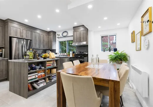 Triplex à vendre - 6008-6050 Ch. Hudson, Montréal (Outremont), H3S2G7