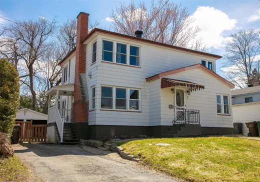 Duplex à vendre - 1 Rue John-Wilson, Lennoxville, J1M 1M8