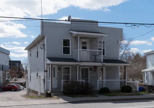 Triplex à vendre - 522-526 Rue Claude-De Ramezay, Marieville, J3M 1J6