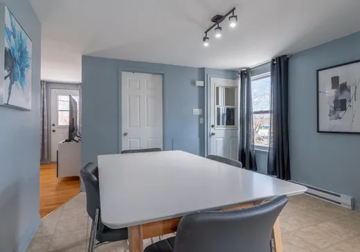 Triplex à vendre - 522-526 Rue Claude-De Ramezay, Marieville, J3M 1J6