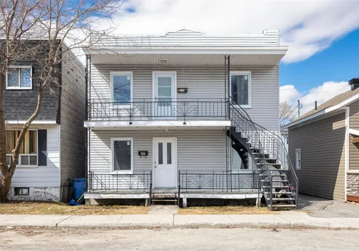 Duplex à vendre - 333-335 Av. Santerre, Vanier, G1M 1Z5