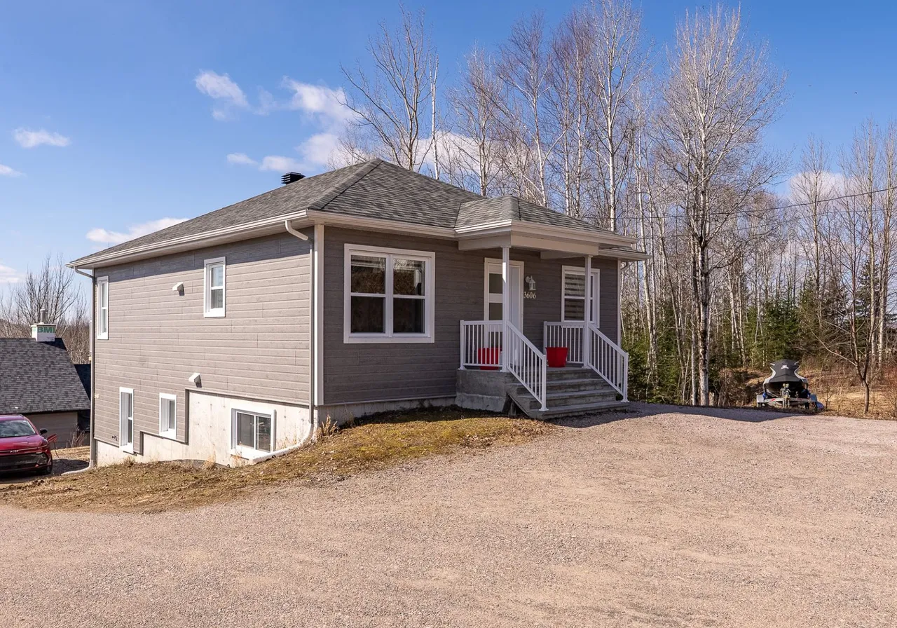 3606-3608 Ch. Bellevue — photo 2