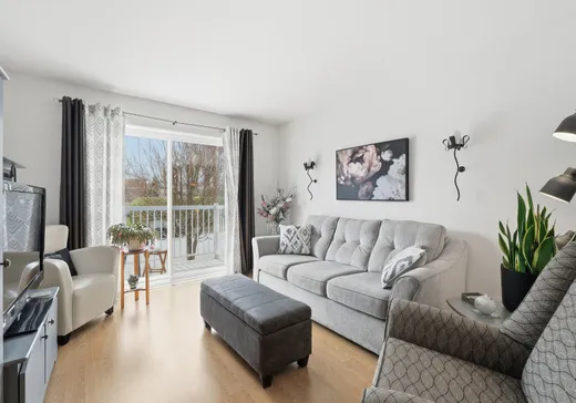 5-Plex à vendre - 209 Rue Groulx, Granby, J2G 8K4