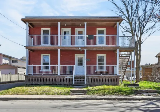 Triplex for sale - 115-119 Rue St-Antoine N., Granby, J2G5G4