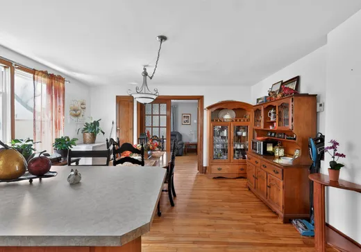 Triplex à vendre - 115-119 Rue St-Antoine N., Granby, J2G 5G4