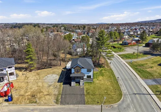 Duplex for Sale - 3598-3600 Rue Maude-Abbott, Rock Forest-Saint-Élie-Deauville, J1N 2Z3