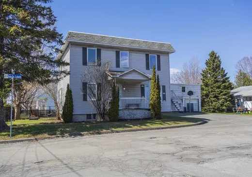 Duplex à vendre - 1830-1832 Rue Jean-De Lalande, Drummondville, J2B 4X2