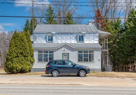 Duplex à vendre - 418 Boul. Bona-Dussault, Saint-Marc-des-Carrières, G0A4B0
