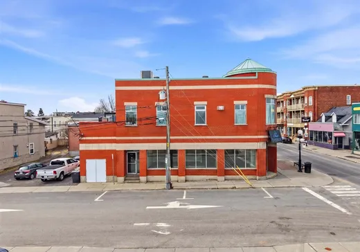Triplex for Sale - 805-815 Rue des Cascades E., Saint-Hyacinthe, J2S 4G9