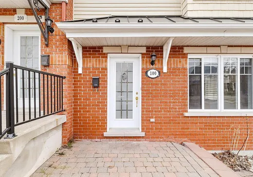 5-Plex à vendre - 1746 Ch. St-Charles, Lachenaie, J6W 3R3
