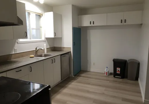 Triplex à vendre - 196 6e Boulevard, Vaudreuil-Dorion, J7V 8W8