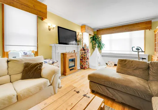 Duplex à vendre - 54 Rue Préfontaine E., Sainte-Agathe-des-Monts, J8C 1S2