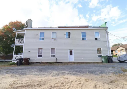 Triplex for Sale - 10-16 Rue St-Joseph, Sherbrooke, J1C 0P6