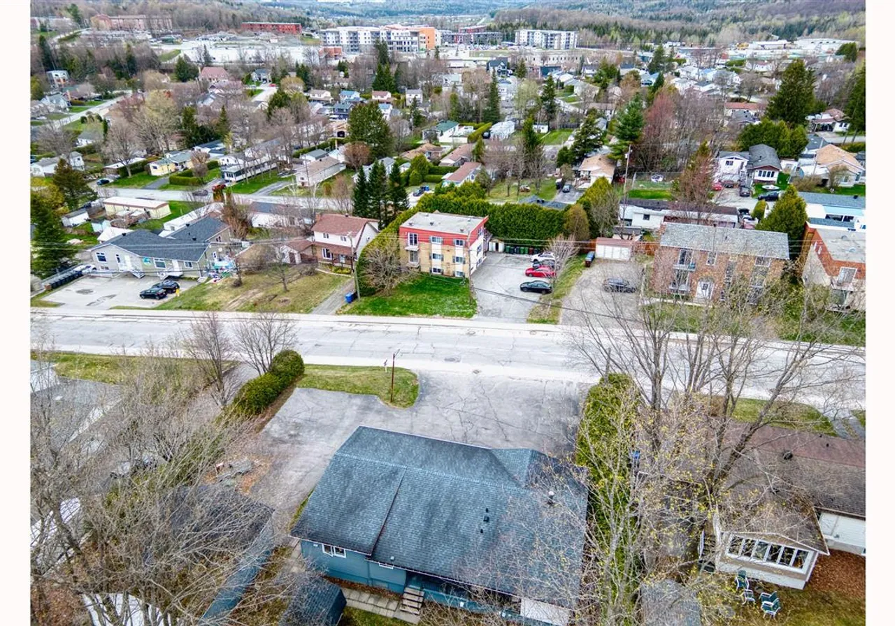 2176-2180 Ch. Galvin — photo 3