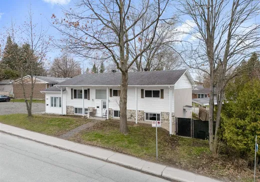 4-Plex à vendre - 1367-1369 Boul. de l'Université, Sherbrooke, J1K 2P6