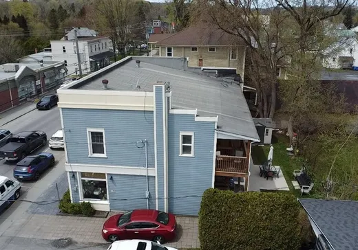 Triplex à vendre - 1099-1105 Rue Main, Magog, J0B 1C0