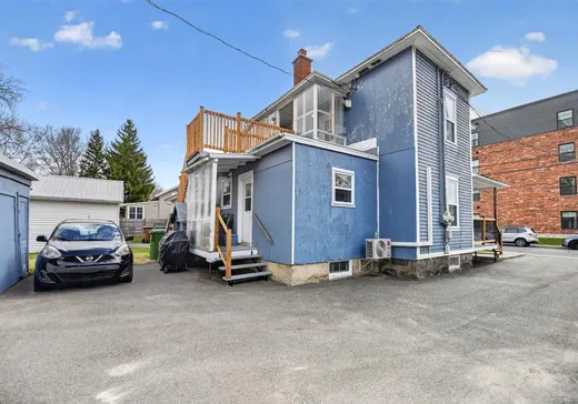 Duplex à vendre - 3-3A Rue Alice, Victoriaville, G6P 3H3