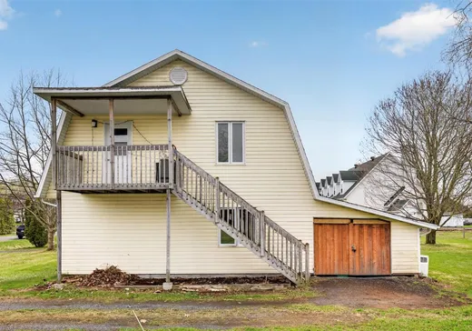 Duplex à vendre - 1130-1132 Rue Marc, Wickham, J0C 1S0