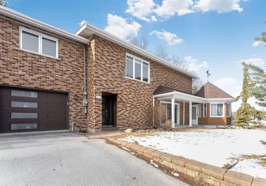 Duplex à vendre - 905Z Rue Principale, St-Dominique, J0H1L0