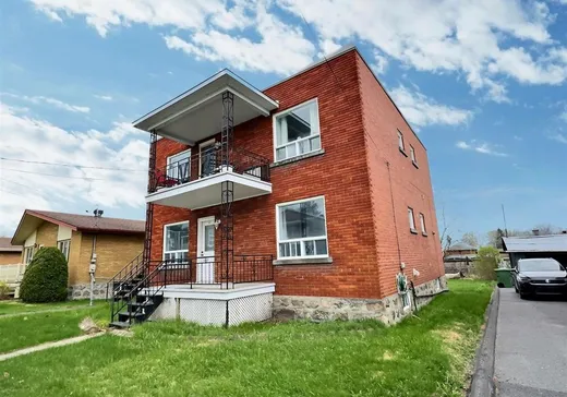 Duplex for Sale - 46-48 14e Avenue, Drummondville, J2B 3B8