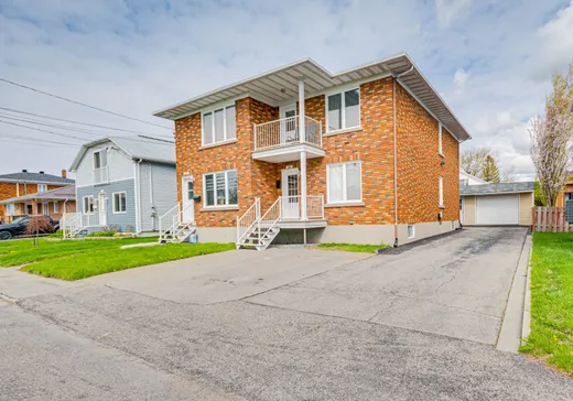 Duplex à vendre - 212-214 Rue St-Lambert, Salaberry-de-Valleyfield, J6T1T9