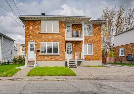 Duplex à vendre - 212-214 Rue St-Lambert, Salaberry-de-Valleyfield, J6T 1T9
