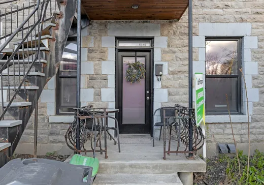 Duplex à vendre - 4643-4645 Rue Ontario E., Montréal (Centreville), H1V 1L1