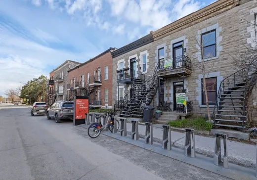 Duplex à vendre - 4643-4645 Rue Ontario E., Montréal (Centreville), H1V 1L1