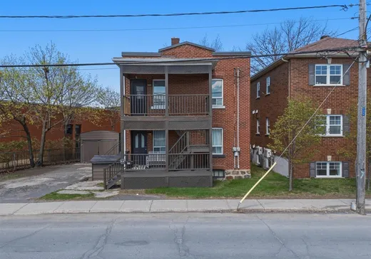 Duplex à vendre - 307-309 Rue St-Édouard, Drummondville, J2B6C8