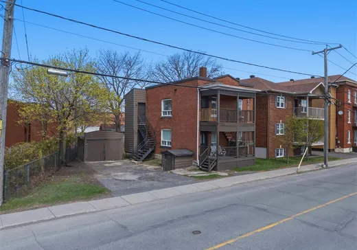 Duplex à vendre - 307-309 Rue St-Édouard, Drummondville, J2B 6C8
