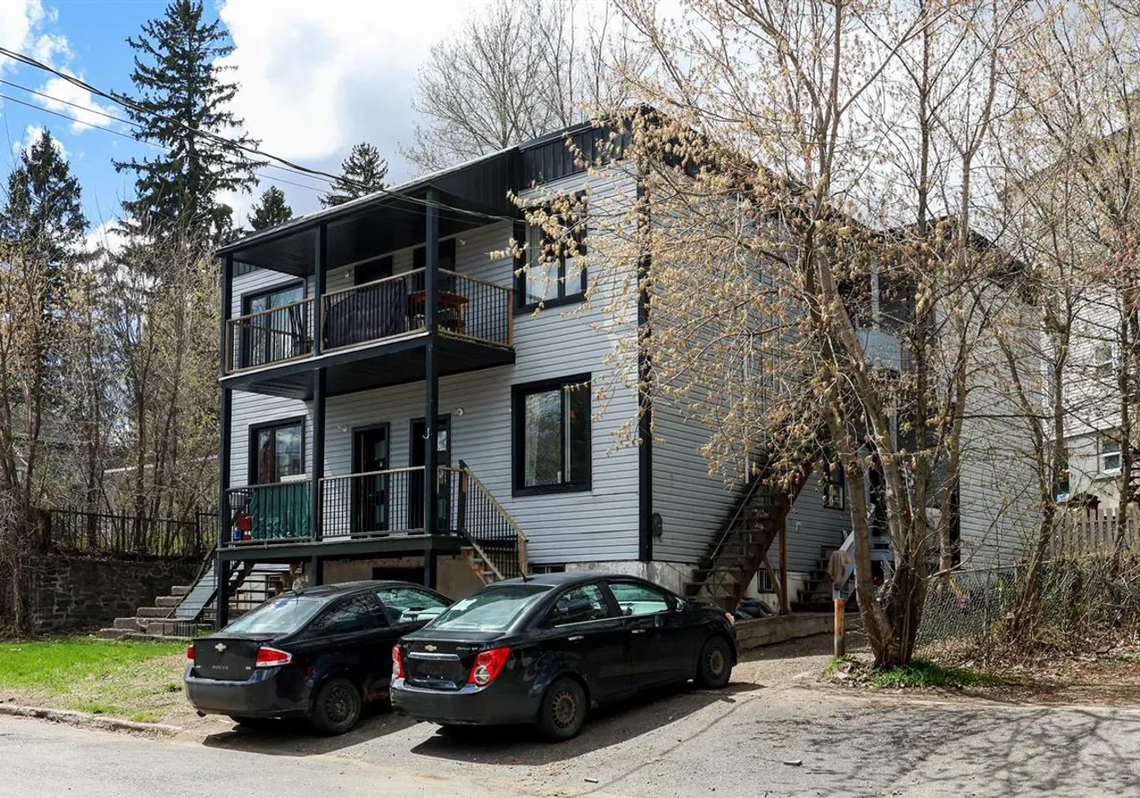 56-62 4e Avenue — photo 3