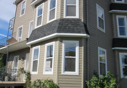 5-Plex à vendre - 123-127 Rue St-Jacques, Saint-Jean-sur-Richelieu, J3B2K2
