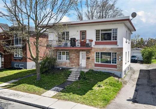 Triplex for Sale - 666-6870 Rue Dollard, Longueuil, J4K 4M4