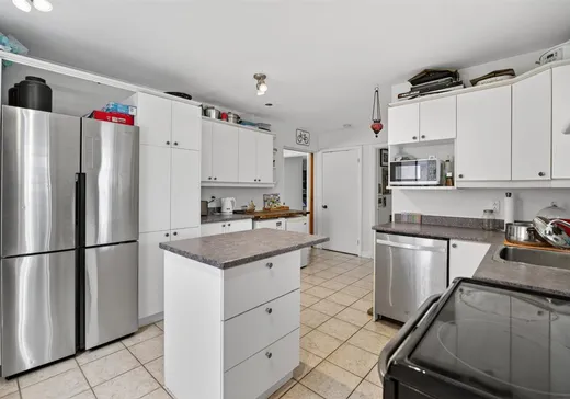 Triplex for Sale - 666-6870 Rue Dollard, Longueuil, J4K 4M4