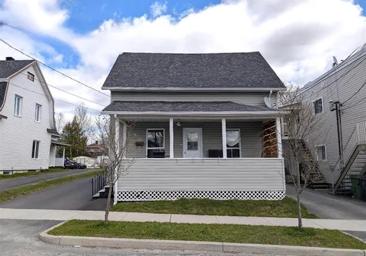 4-Plex for Sale - 4936-4942 Rue Champlain, Lac-Mégantic, G6B 1X6