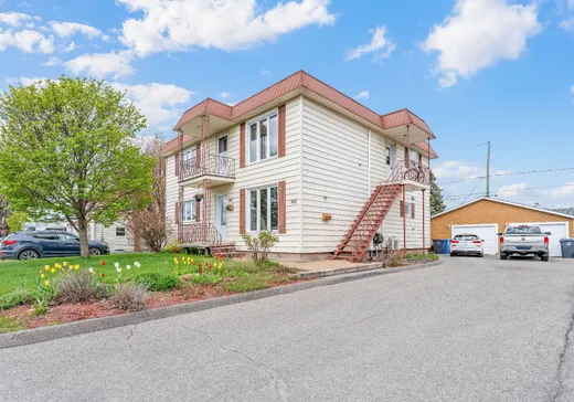 Duplex for sale - 383-385 Rue Jeanne-Mance, Salaberry-de-Valleyfield, J6T4E8