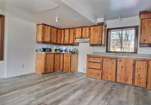 Triplex à vendre - 121A-121C Rue Principale N., Maniwaki, J9E 2B7