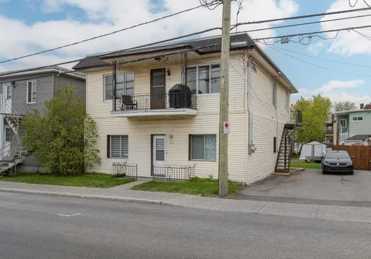 Duplex à vendre - 101-101B Rue St-Louis, Sainte-Thérèse, J7E3G9