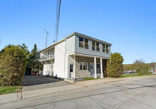 4-Plex for Sale - 285A-285D Rue de l'Hôtel-de-Ville, Brownsburg-Chatham, J8G 3B3