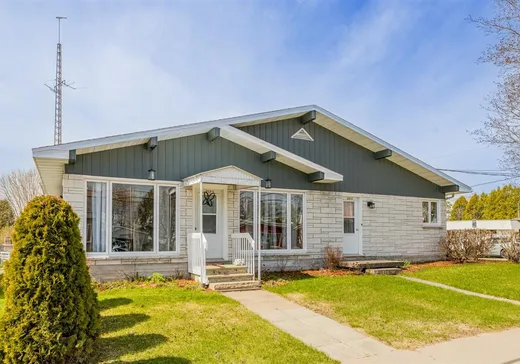 Duplex à vendre - 317Z Boul. du Centenaire, Saint-Basile, G0A 3G0