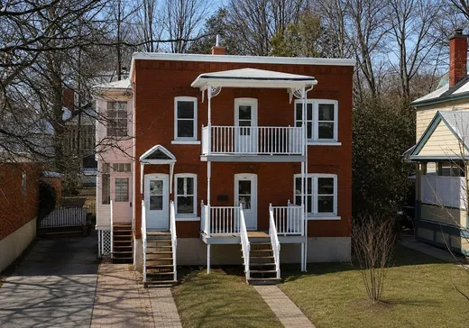Duplex à vendre - 133-135 Rue de l'Ontario, Sherbrooke, J1J3P8