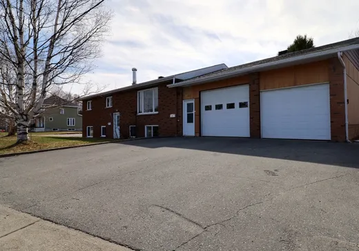 Duplex à vendre - 3185-3189 7e Rue, Val-d'Or, J9P 5V5