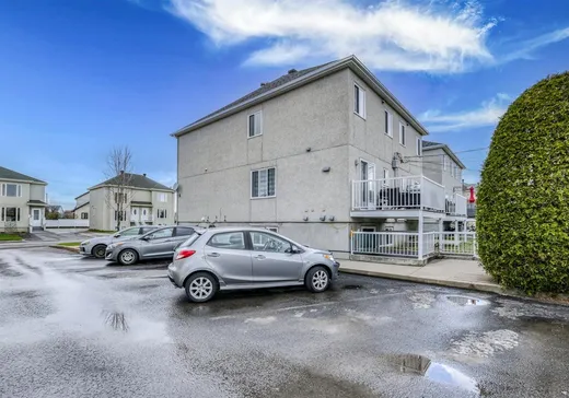 Triplex à vendre - 456-460 Rue Marie-C.-Daveluy, Boisbriand, J7G 3G8