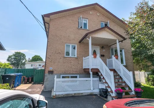 Duplex for sale - 5065-5075 Rue Domville, St-Hubert, J3Y1Y2