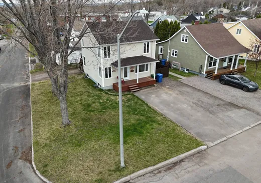 Duplex à vendre - 2331-2333 Rue Lamarche, Saguenay, G7S1M2
