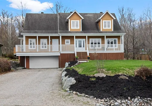 Duplex à vendre - 113-115 Rue Donaldson, Shannon, G3S 1L5